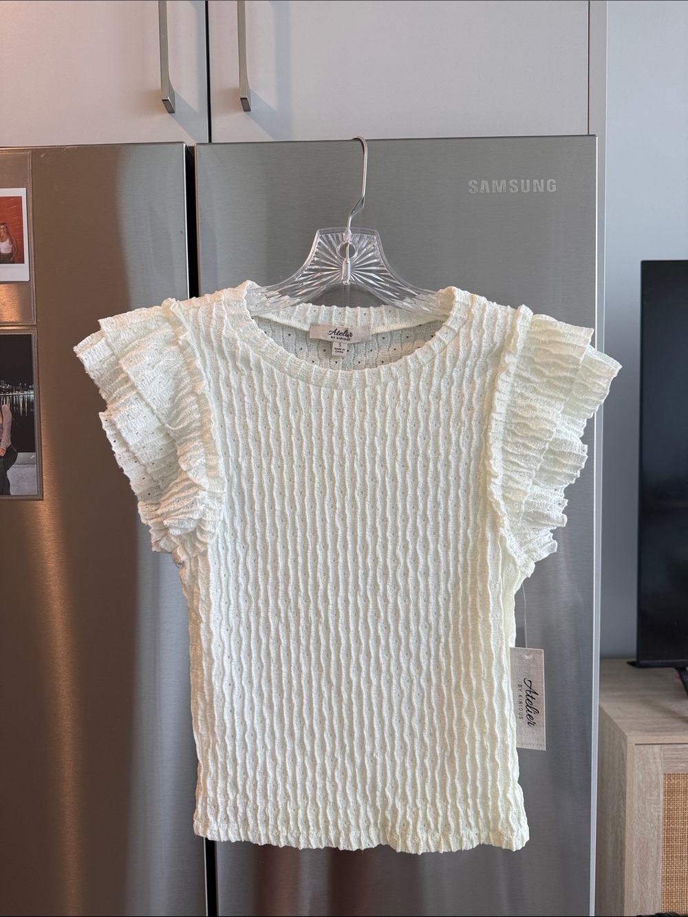 White work top